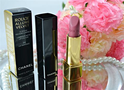 rossetto chanel la rafinee|ROUGE ALLURE VELVET Le rouge velours lumineux 34 .